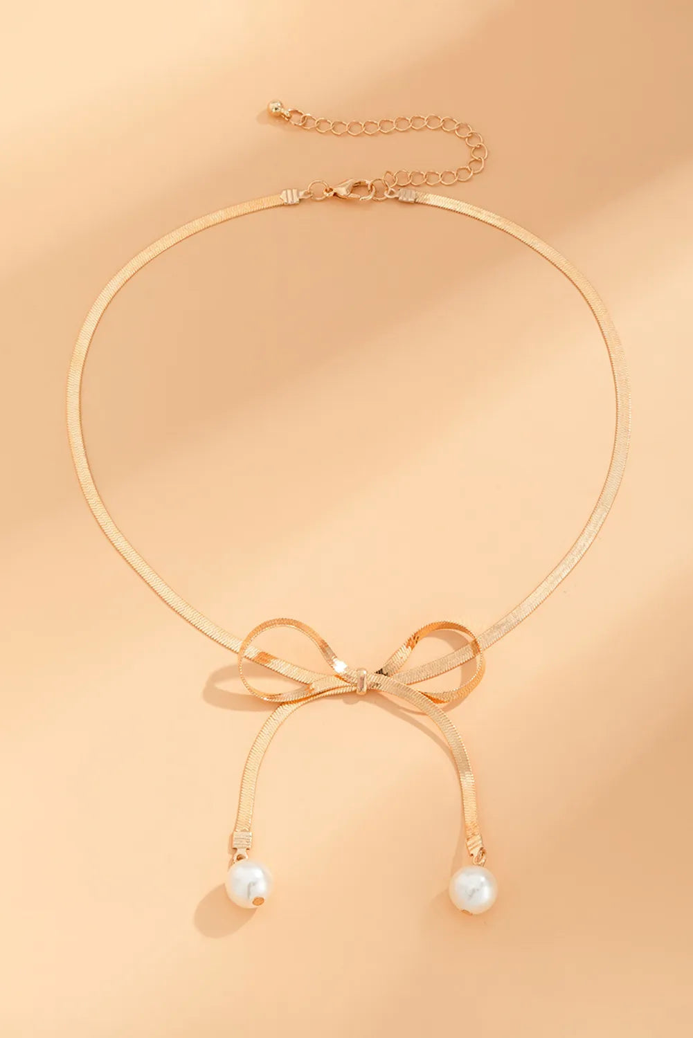 Bow Necklace