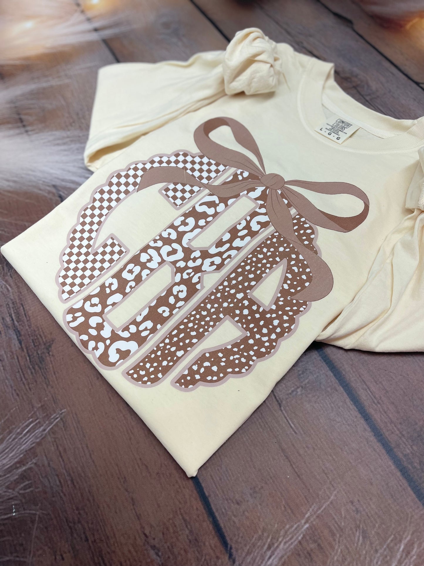 Neutral Era Circle Scalloped Monogrammed Apparel 💖