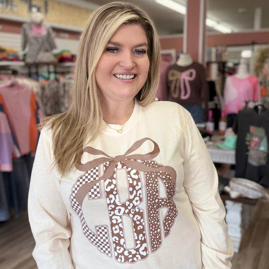 Neutral Era Circle Scalloped Monogrammed Apparel 💖